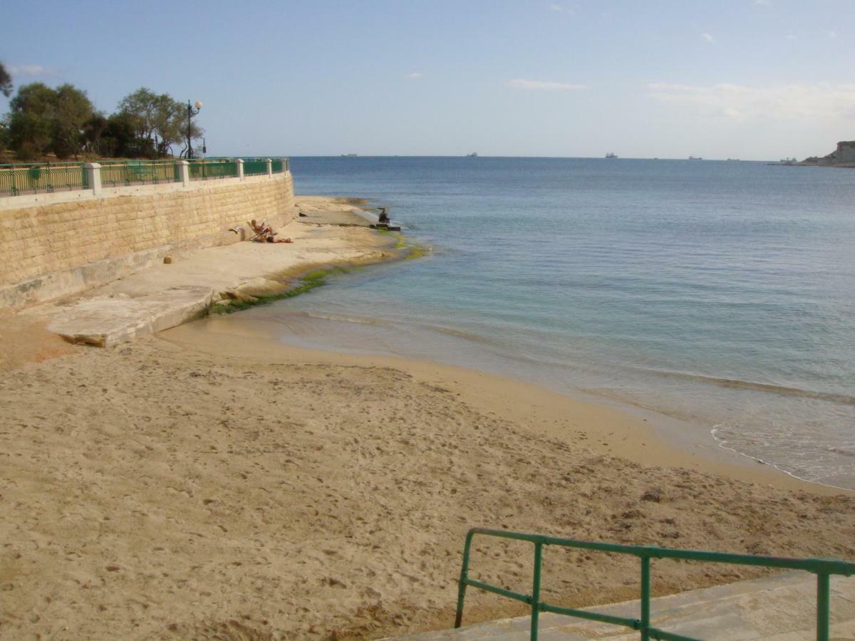 Sea Front Apartment Marsaskala Exteriör bild